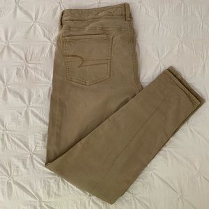 AMERICAN EAGLE 12 - LOW RISE JEGGING KHAKI